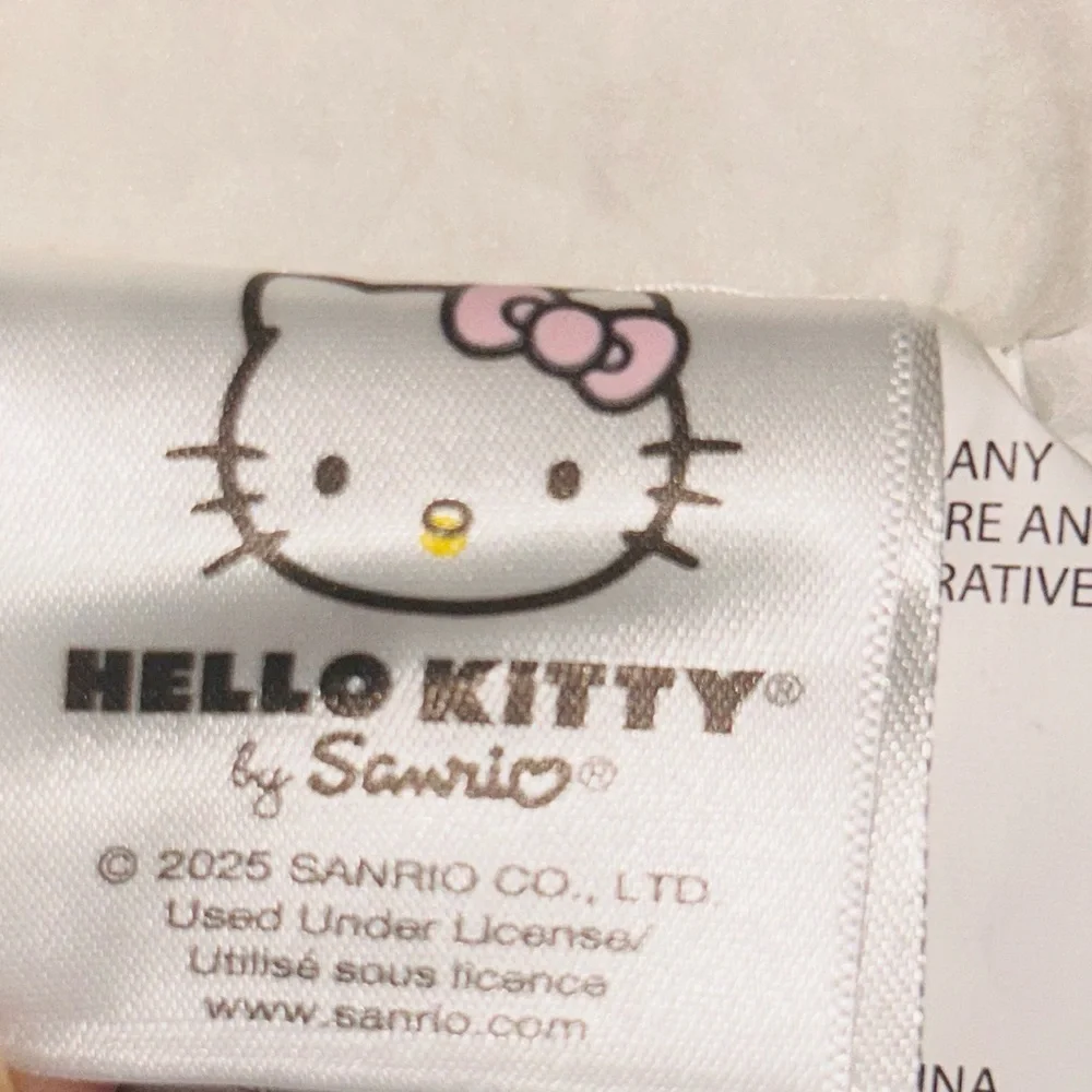 🎀 Hello Kitty Heart Sunglasses Sherpa Pillow Oversized NWT